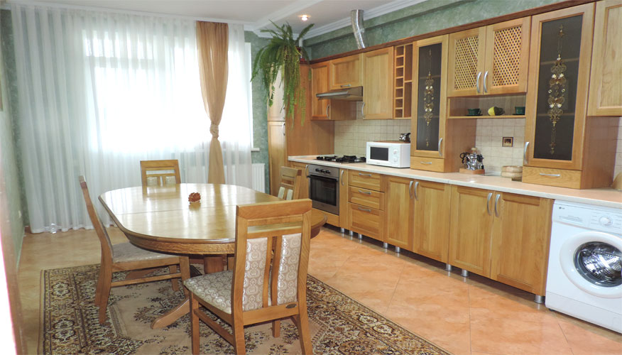 Decebal Studio Apartment is a 1 room apartment for rent in Chisinau, Moldova